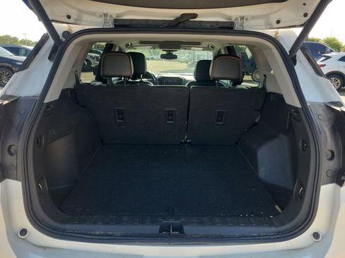 Used 2022 GMC Terrain AT4 w/ Infotainment Package II AWD/4WD image 8