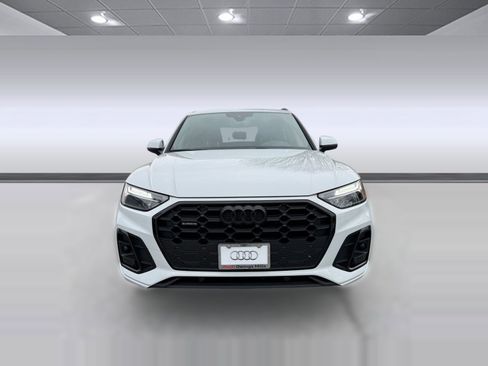 Certified 2025 Audi Q5 2.0T Premium w/ Convenience Plus Package image 6