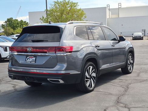 Used 2024 Volkswagen Atlas SEL AWD/4WD image 3