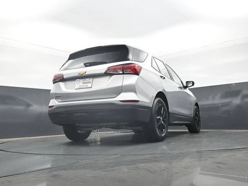 Used 2022 Chevrolet Equinox LS w/ LPO, Floor Liner Package FWD image 30