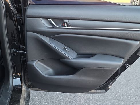 Used 2022 Honda Accord Sport image 25