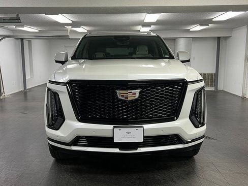 Certified 2025 Cadillac Escalade Sport Platinum image 29