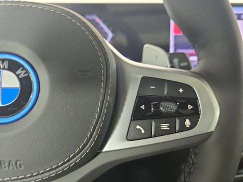 New 2026 BMW X5 xDrive50e w/ M Sport Package AWD/4WD image 18