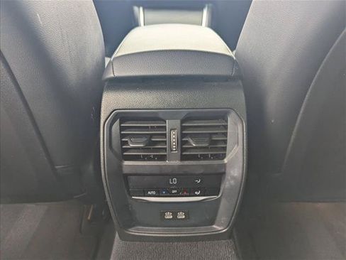 Used 2024 BMW 330e xDrive AWD/4WD image 17