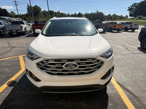 Used 2021 Ford Edge SEL w/ Convenience Package AWD/4WD image 2
