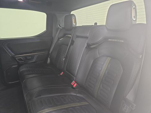 Used 2024 Rivian R1T Adventure AWD/4WD image 21