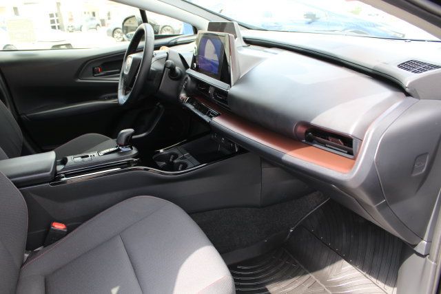 Certified 2026 Toyota Prius Plug-In Hybrid FWD image 22