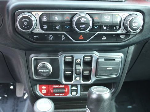 Used 2023 Jeep Gladiator Rubicon w/ LED Lighting Group AWD/4WD image 20
