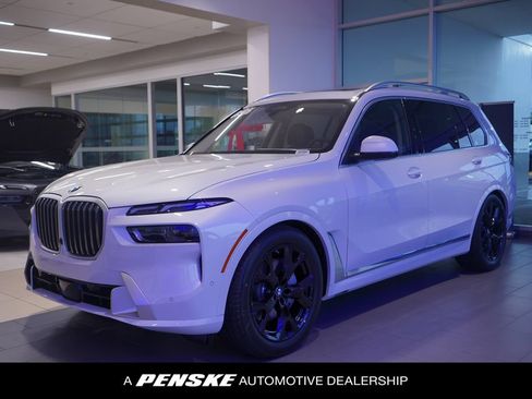 Used 2026 BMW X7 xDrive40i AWD/4WD image 1