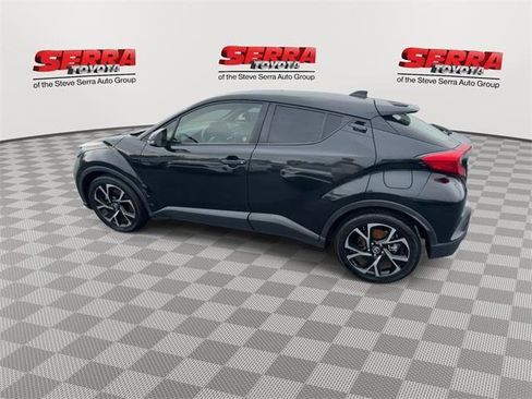 Certified 2020 Toyota C-HR XLE w/ Phone Cable & Charge Package image 6