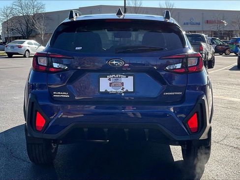 Used 2025 Subaru Crosstrek 2.0i Premium w/ Convenience Package #2 image 3