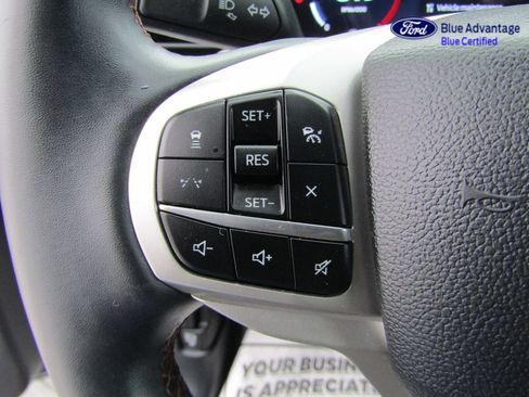 Certified 2025 Ford Explorer Active w/ Active Comfort Package AWD/4WD image 29