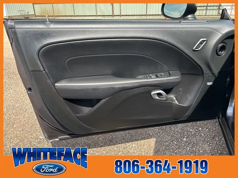 Used 2022 Dodge Challenger SXT w/ Plus Package image 10