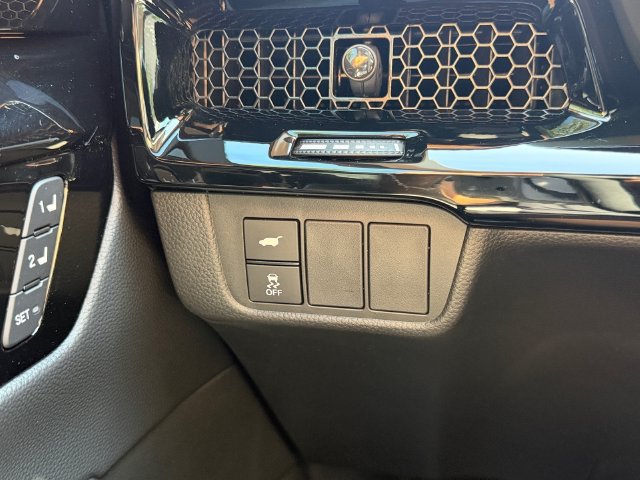 Used 2024 Honda CR-V EX-L image 30