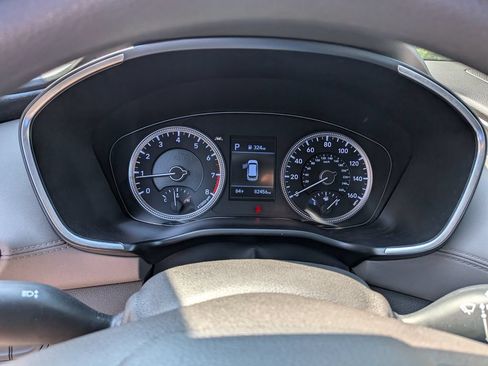 Used 2019 Hyundai Santa Fe SE AWD/4WD image 9