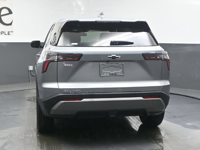 New 2027 Chevrolet Equinox LT w/ LPO, Floor Liner Package FWD image 13