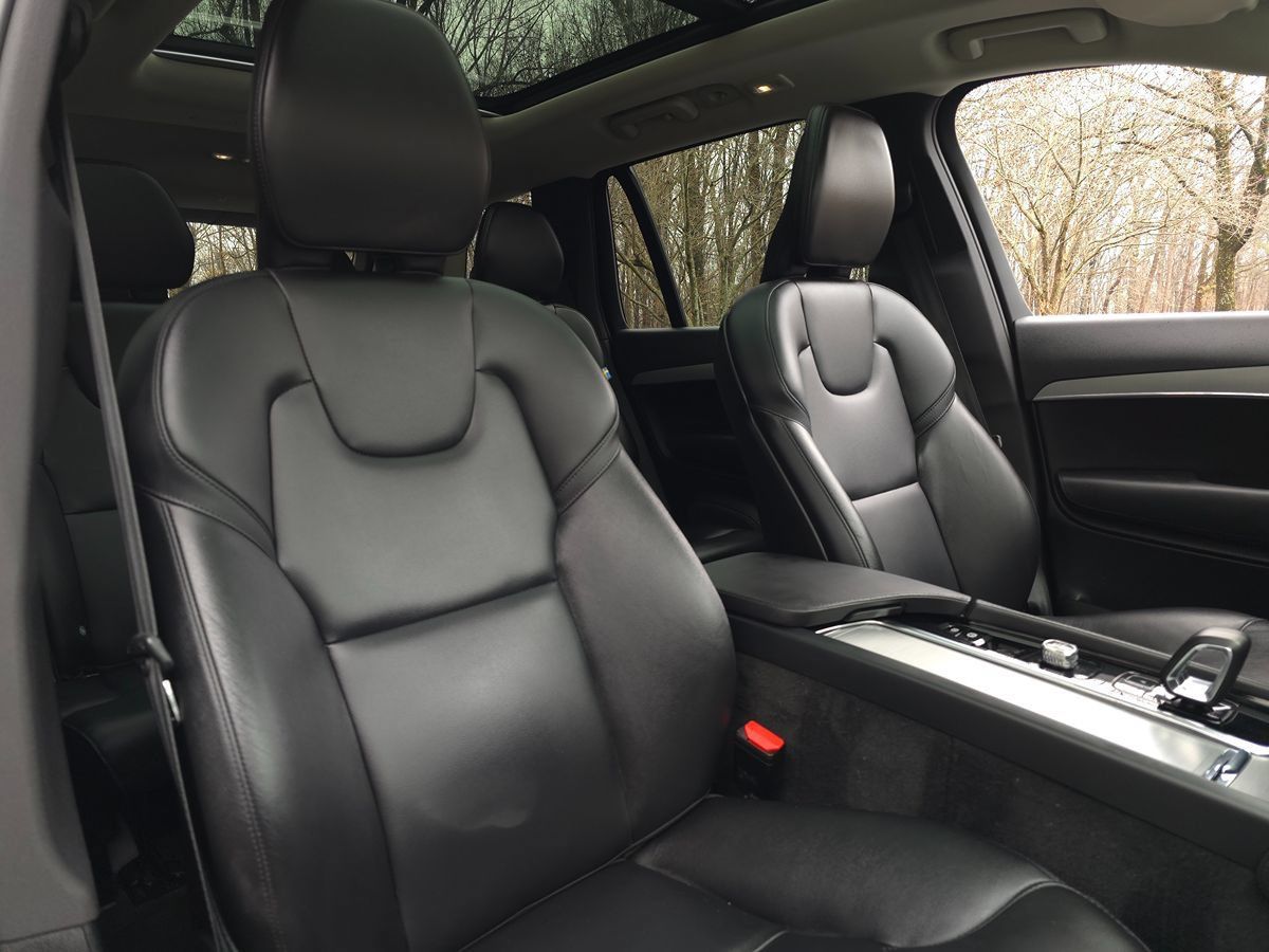 Used 2024 Volvo XC90 B5 Core w/ Climate Package AWD/4WD image 26