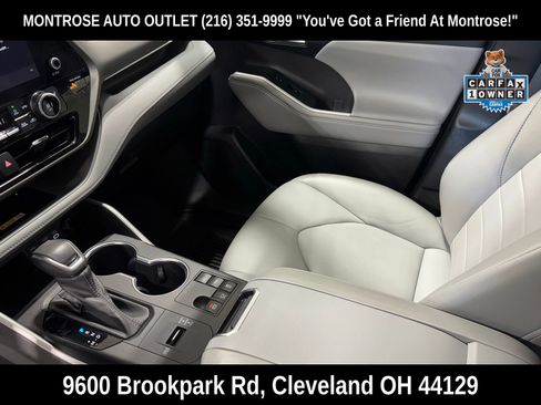 Used 2023 Toyota Highlander XLE image 14
