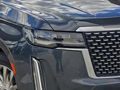 Used 2022 Cadillac Escalade Premium Luxury w/ Performance Package image 37