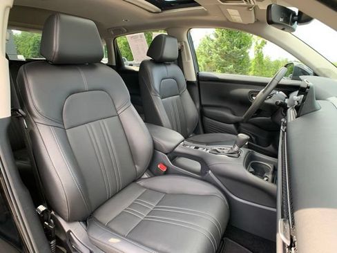 Used 2025 Honda HR-V EX-L image 25