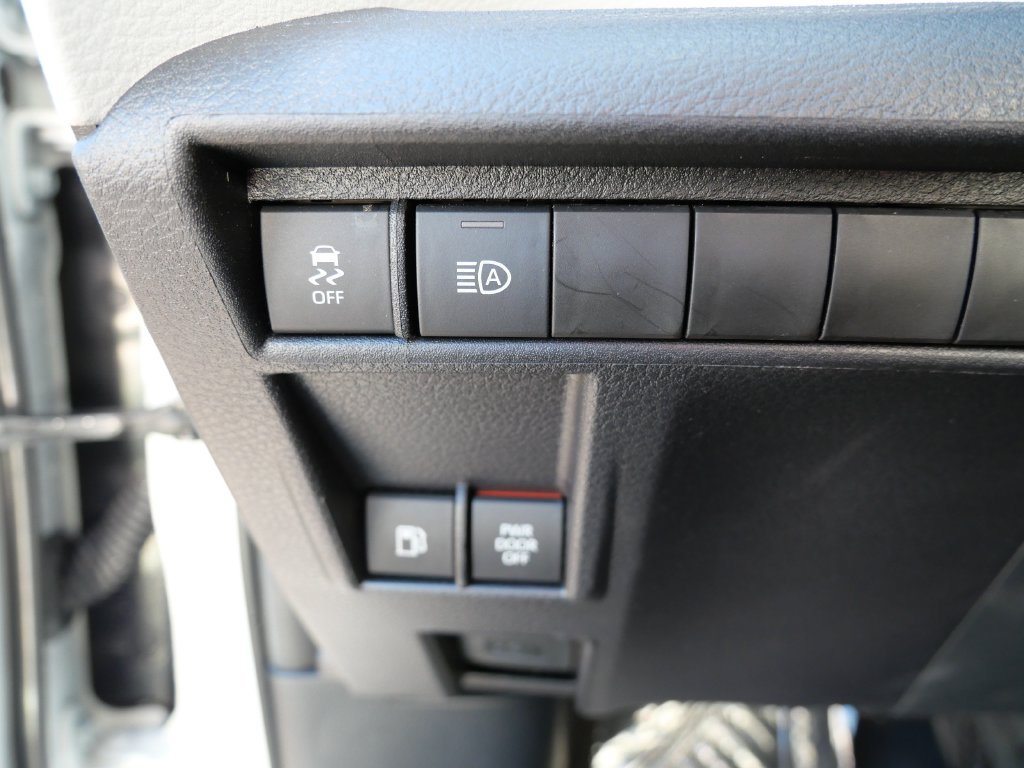 Certified 2026 Toyota Sienna XLE FWD image 29