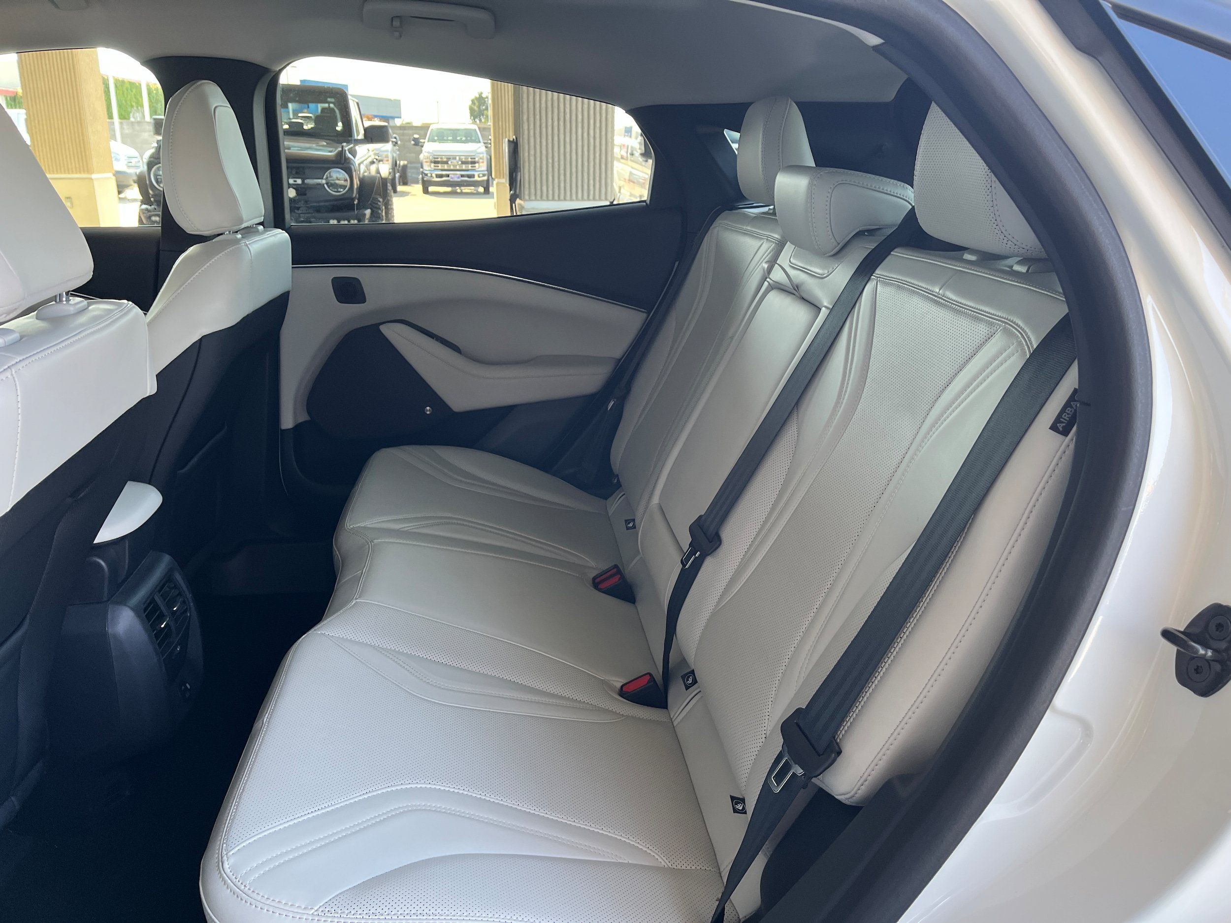 Certified 2022 Ford Mustang Mach-E Premium w/ Ice White Appearance Package AWD/4WD image 6