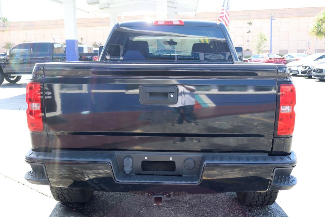 Used 2017 Chevrolet Silverado 1500 Custom w/ Custom Convenience Package RWD image 6
