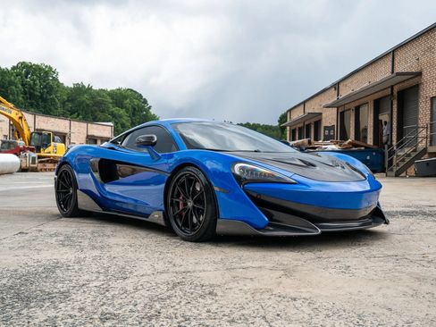 Used 2019 McLaren 600LT RWD image 11