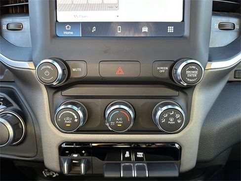 Used 2024 RAM 2500 Big Horn w/ Bed Utility Group image 19