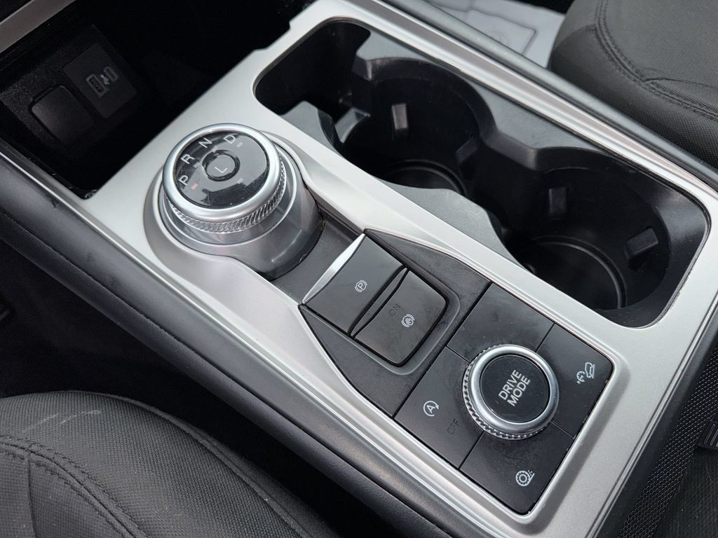 Used 2021 Ford Explorer XLT AWD/4WD image 23