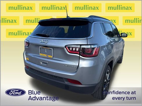 Used 2024 Jeep Compass Limited AWD/4WD image 4