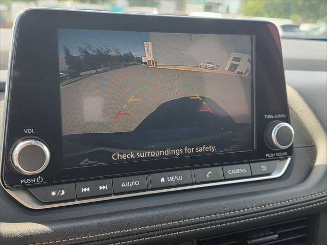 Used 2024 Nissan Rogue S AWD/4WD image 29