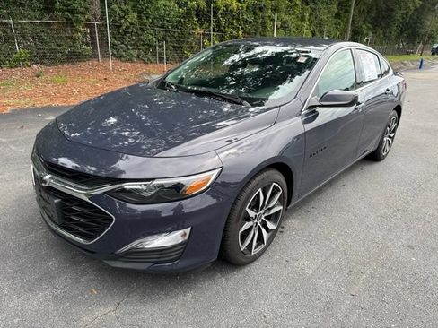 Used 2025 Chevrolet Malibu RS FWD image 1