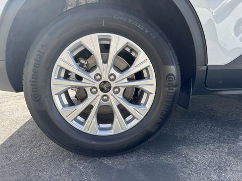 Used 2024 Ford Escape Active image 11