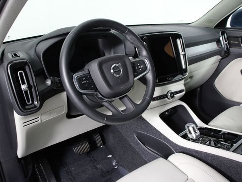 Certified 2023 Volvo XC40 B5 Ultimate image 14