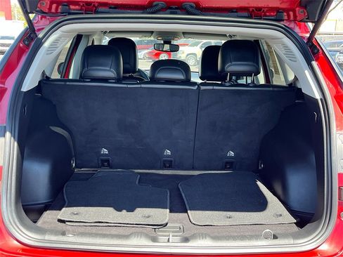 Used 2021 Jeep Compass Latitude image 24