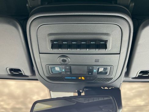 Used 2023 Ford Bronco Wildtrak image 22