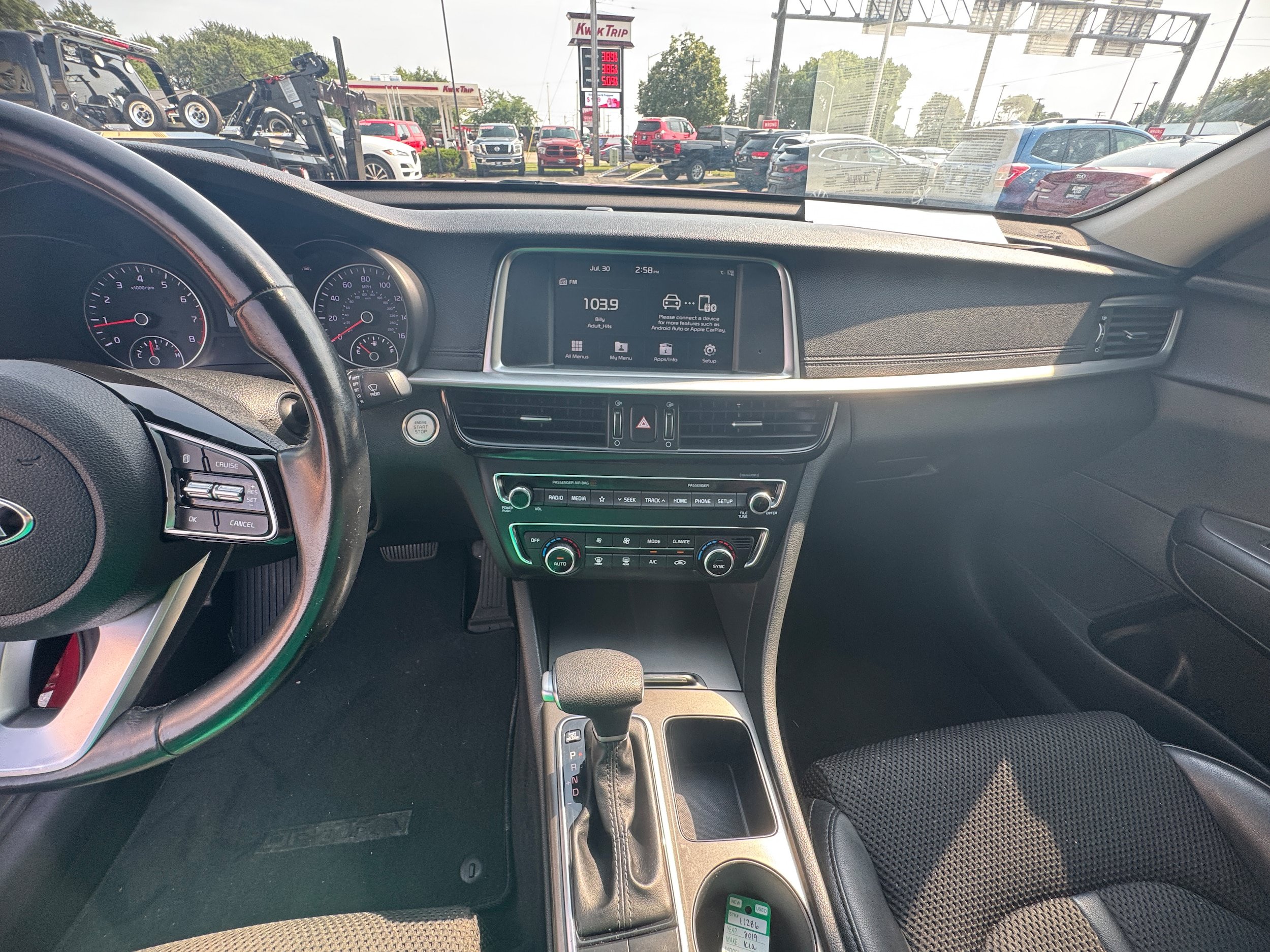 Used 2019 Kia Optima S w/ S Panoramic Sunroof Package FWD image 9