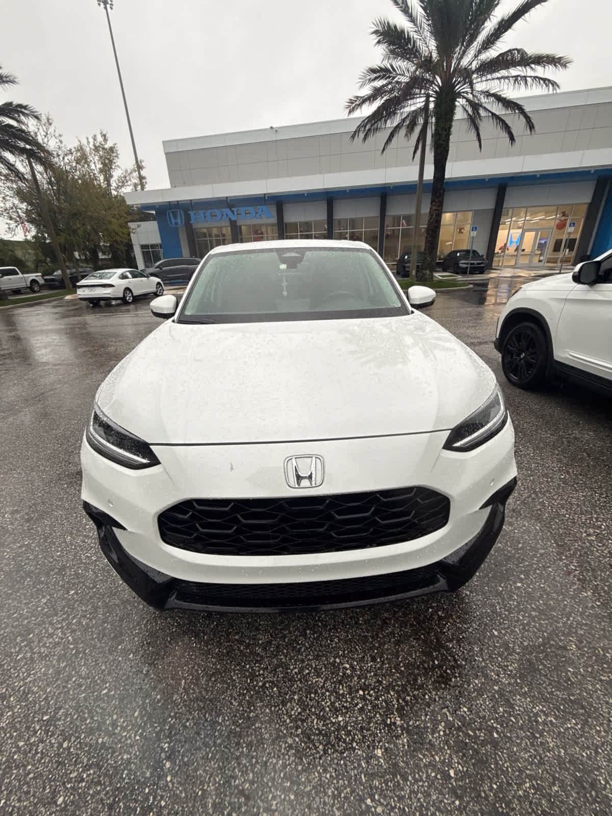 Used 2024 Honda HR-V EX-L image 8