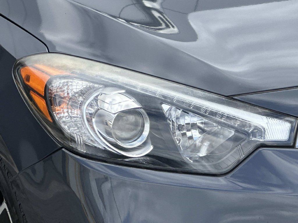 Used 2016 Kia Forte SX FWD image 8