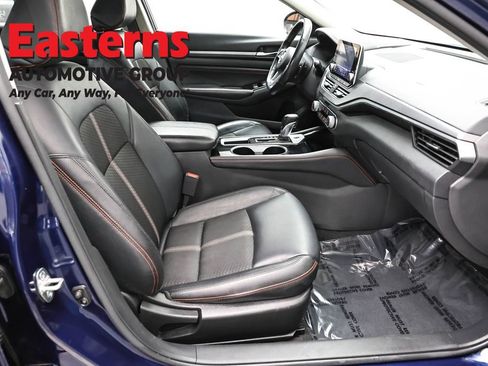 Used 2023 Nissan Altima 2.5 SR FWD image 24