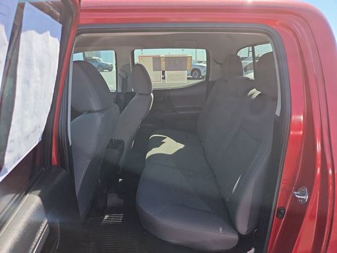 Certified 2022 Toyota Tacoma SR image 21