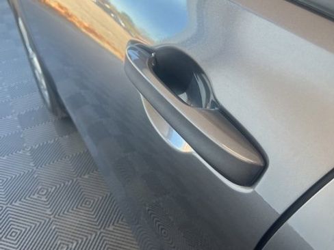 Used 2024 Honda HR-V LX image 6