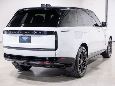 Used 2024 Land Rover Range Rover Long Wheelbase Autobiography AWD/4WD image 9