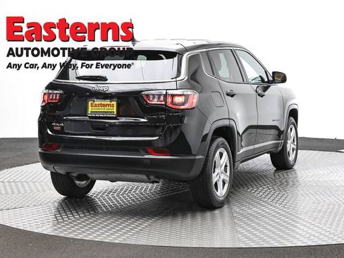 Used 2023 Jeep Compass Sport AWD/4WD image 5