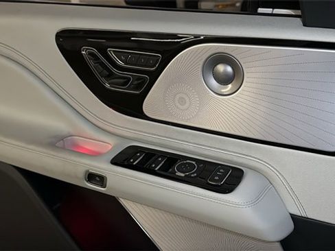 New 2026 Lincoln Aviator Black Label w/ Black Label Special Edition image 33