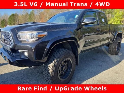 Used 2019 Toyota Tacoma TRD Sport w/ Technology Package image 1