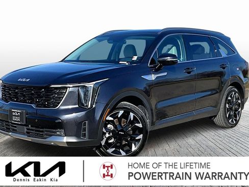 Certified 2025 Kia Sorento EX w/ Panoramic Sunroof Package image 1