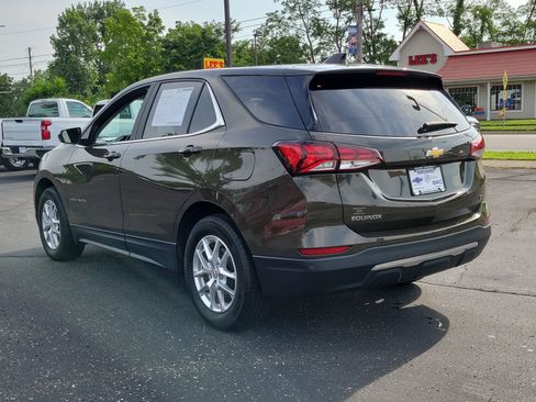 Used 2023 Chevrolet Equinox LT image 3