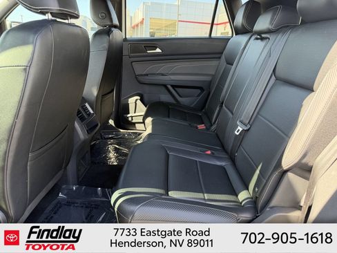 Used 2023 Volkswagen Atlas Cross Sport SE FWD image 7